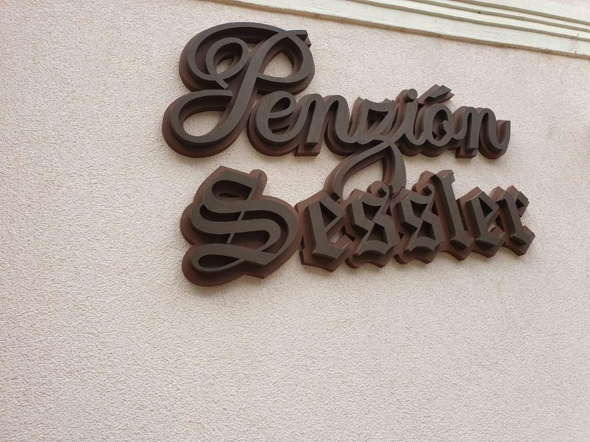 Penzion Sessler *** トルナヴァ エクステリア 写真